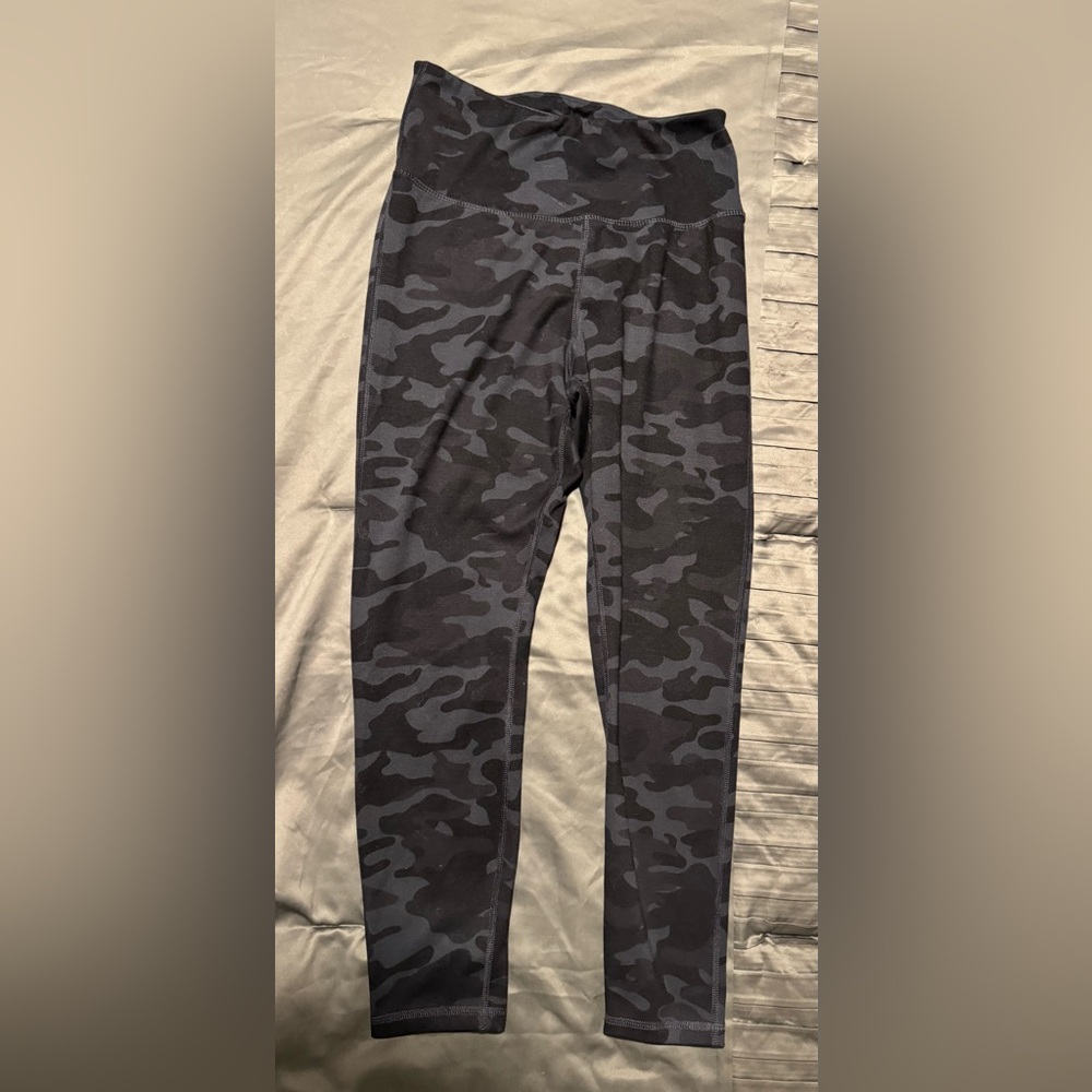 Danskin Dark Camo Leggings